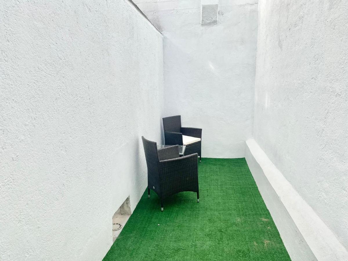 Puente Praga Aparment Apartment Madrid Luaran gambar