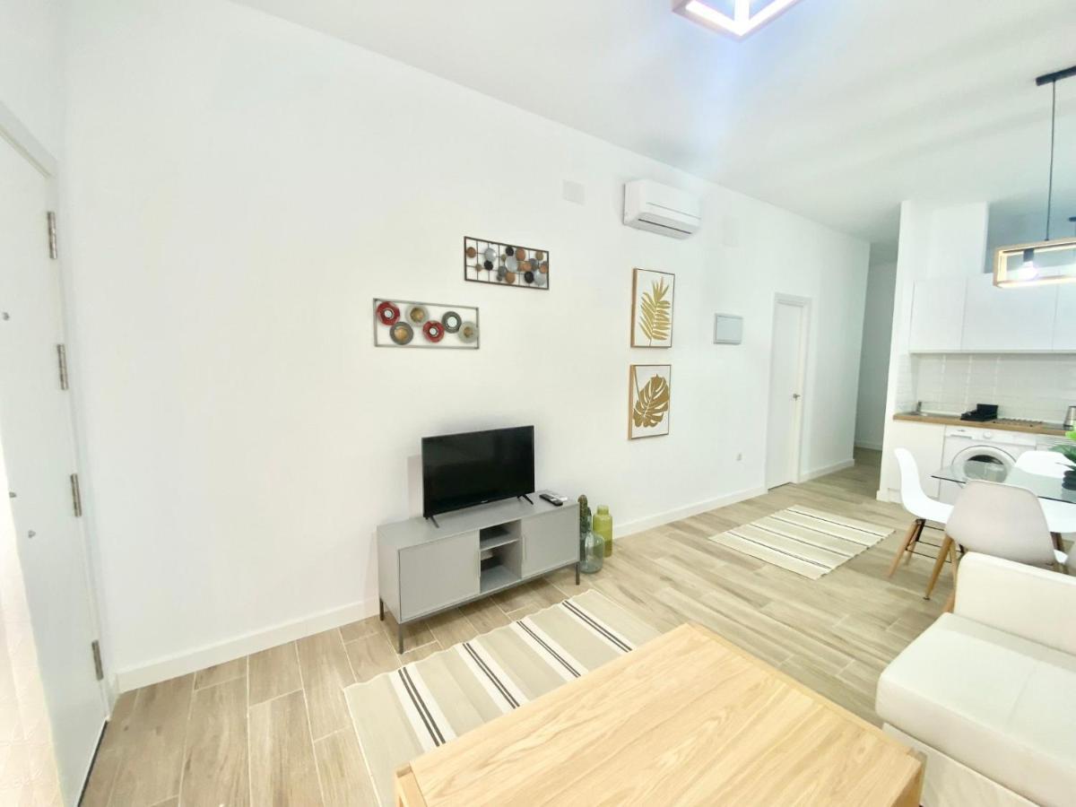 Puente Praga Aparment Apartment Madrid Luaran gambar