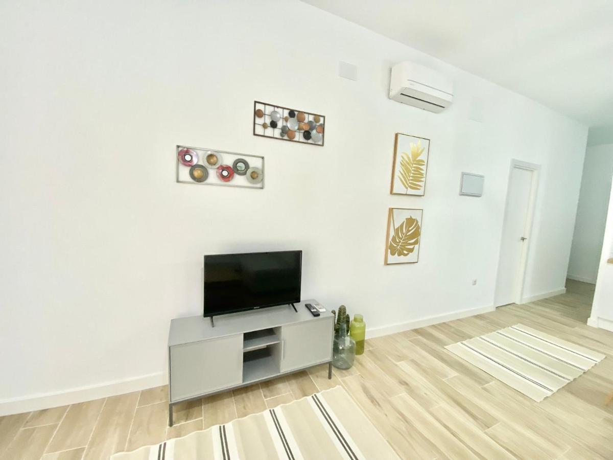Puente Praga Aparment Apartment Madrid Luaran gambar